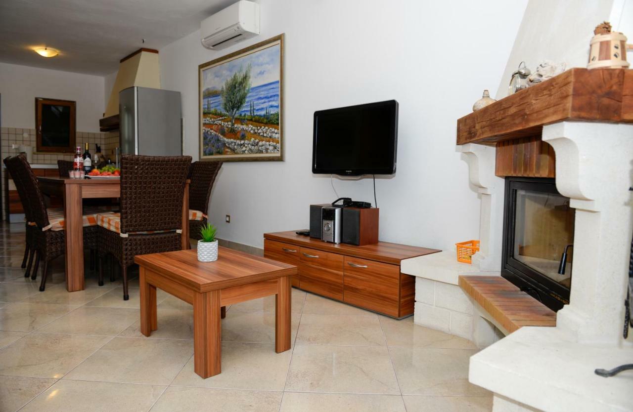 Apartment Markioli Povlja  Exteriér fotografie